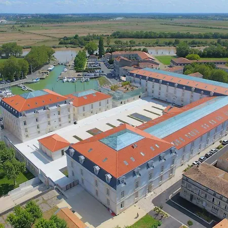 Rochefort, 3 Pieces, 6 Personnes - Fr-1-246b-449 * Rochefort (Charente-Maritime)